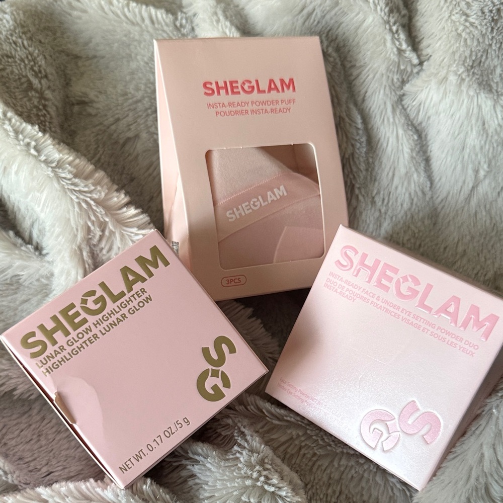 SHEGLAM Bundle- face powder, highlighter and powder puffs